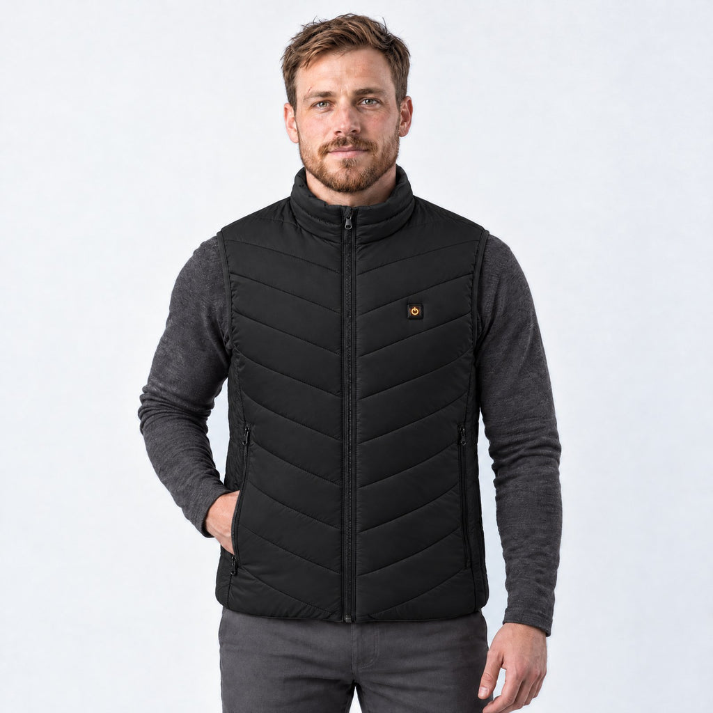 Doudoune sans manches chauffante Flex 21 noire portée par un homme, photo studio sur fond clair, 21 zones chauffantes