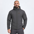 Veste technique chauffante Glacial 8 grise portée par un homme, photo studio sur fond clair